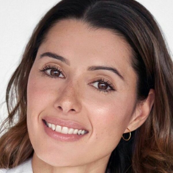 Toni Cox HEADSHOT