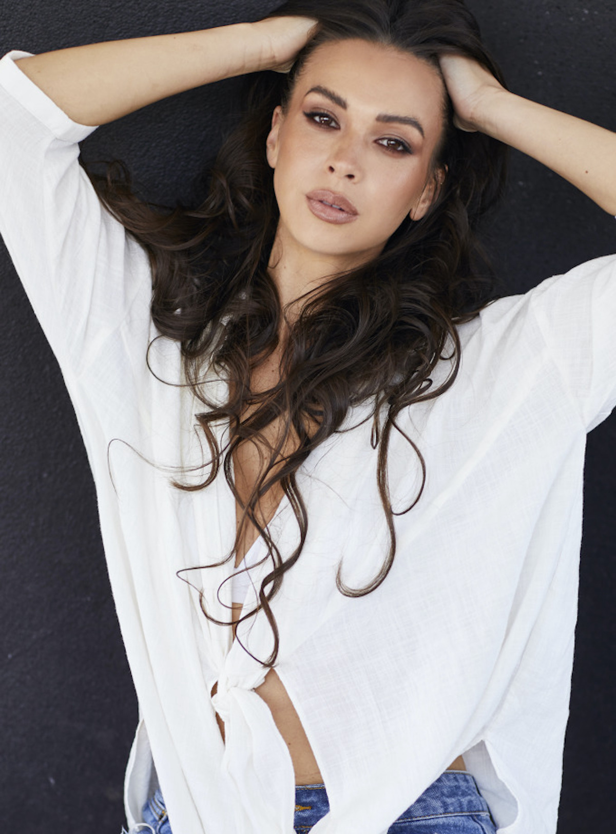 Tia Meddins24