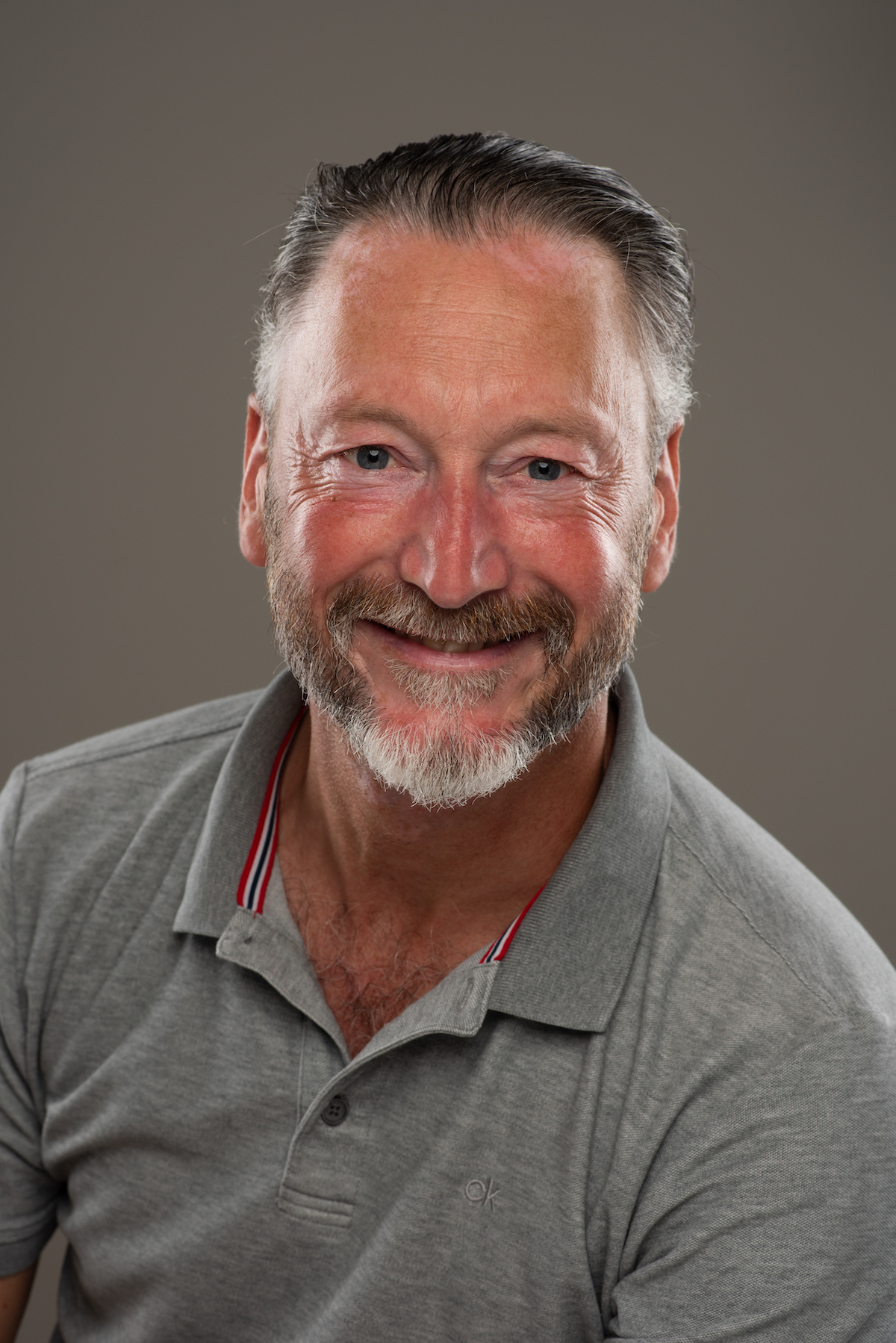 Darren Sinden8