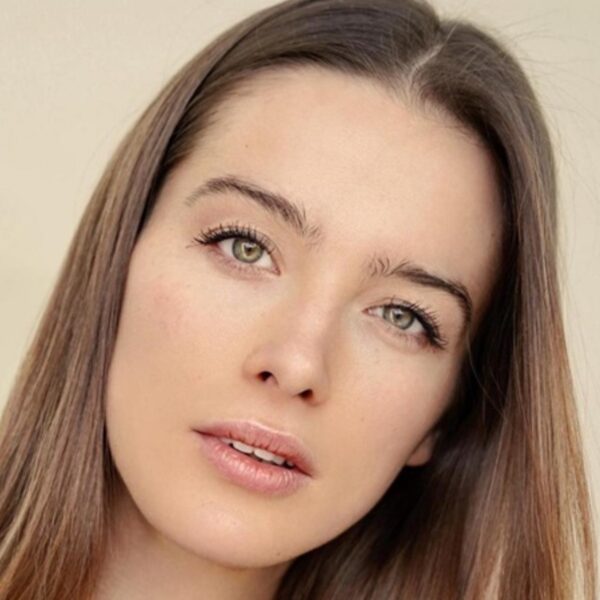Annabeth Murphy-Thomas HEADSHOT Annabeth Murphy-Thomas HEADSHOT
