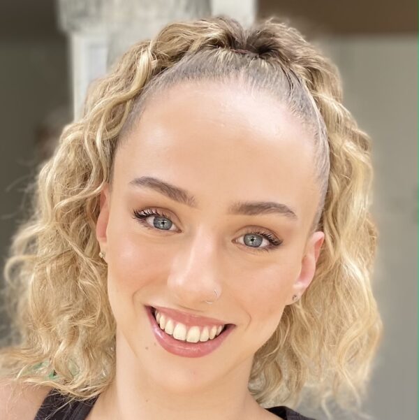 Libby Ash HEADSHOT