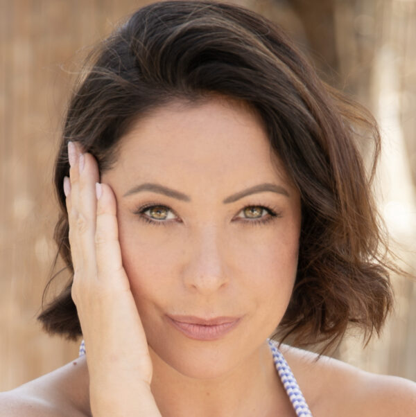 Hannah Sanders HEADSHOT