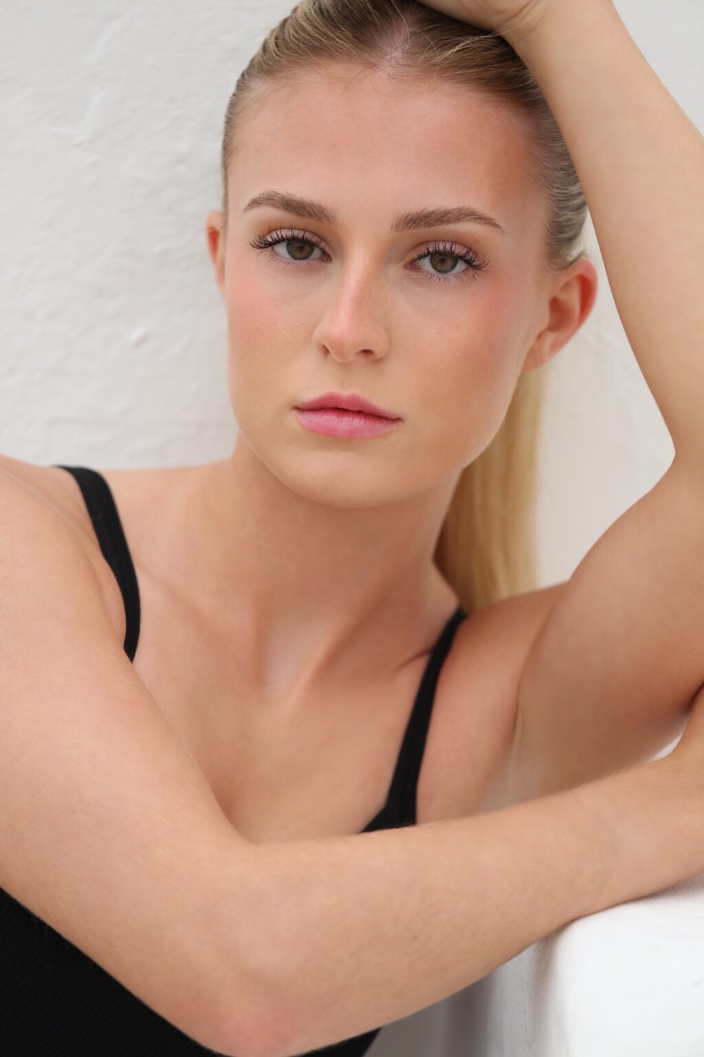 india-hillback-morello-bookings