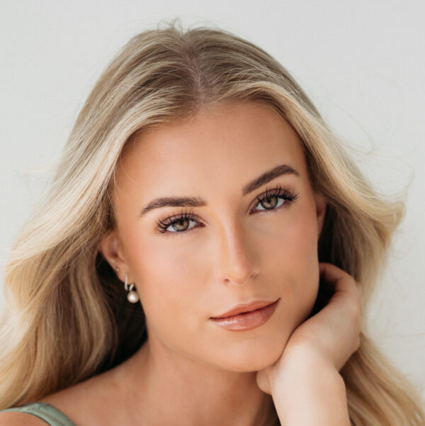 India Hillback HEADSHOT