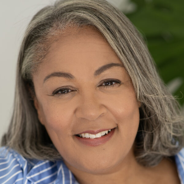 Karen Cross HEADSHOT