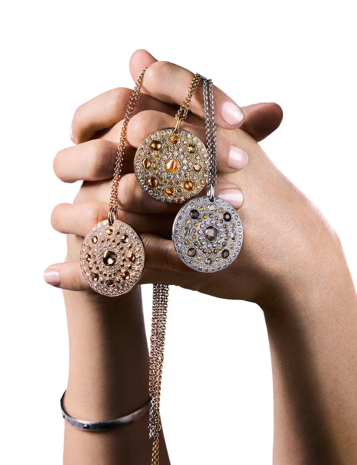 Stacey Hannant Hand Modelling Images1