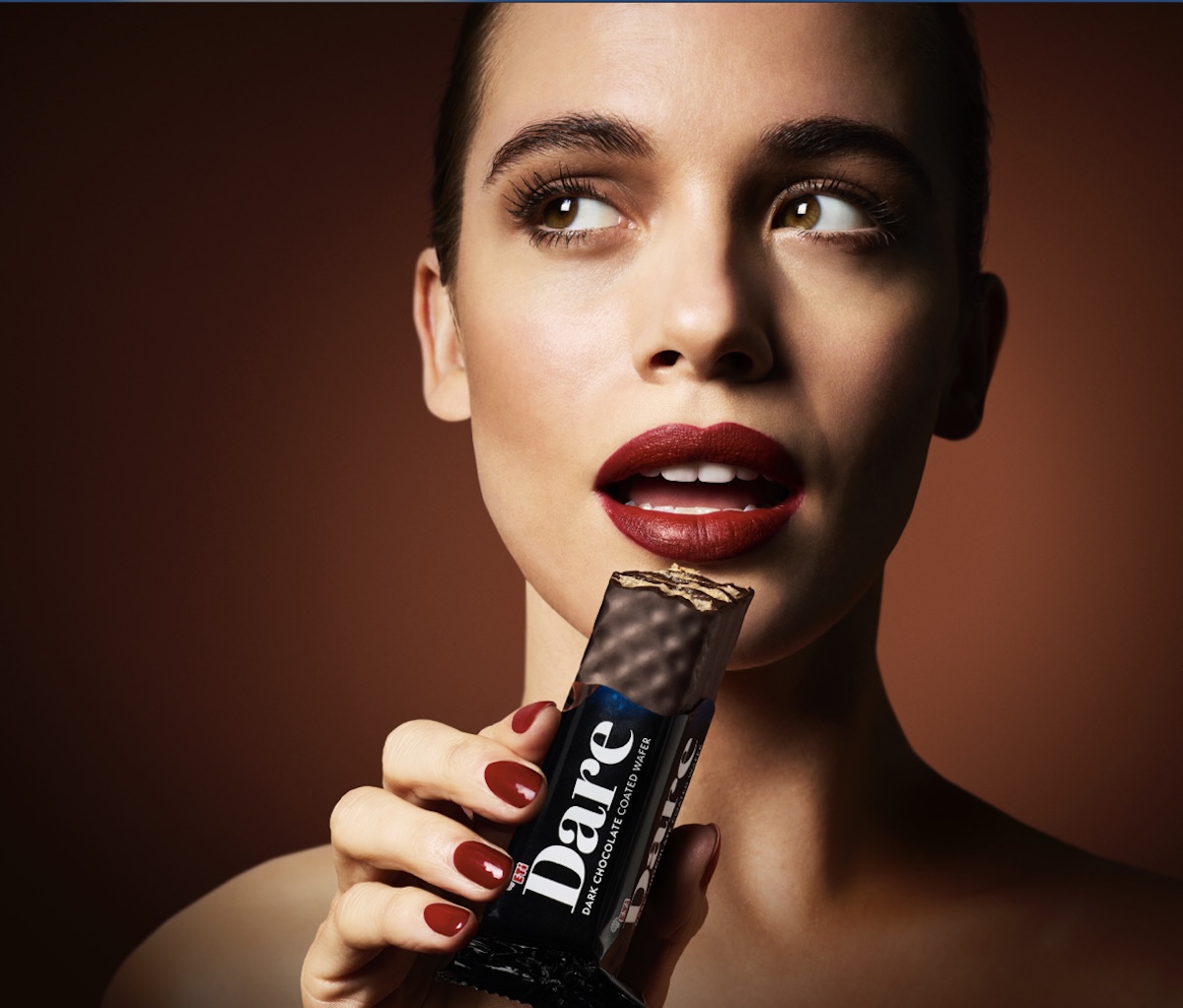 Stacey Hannant Hand Modelling Images2