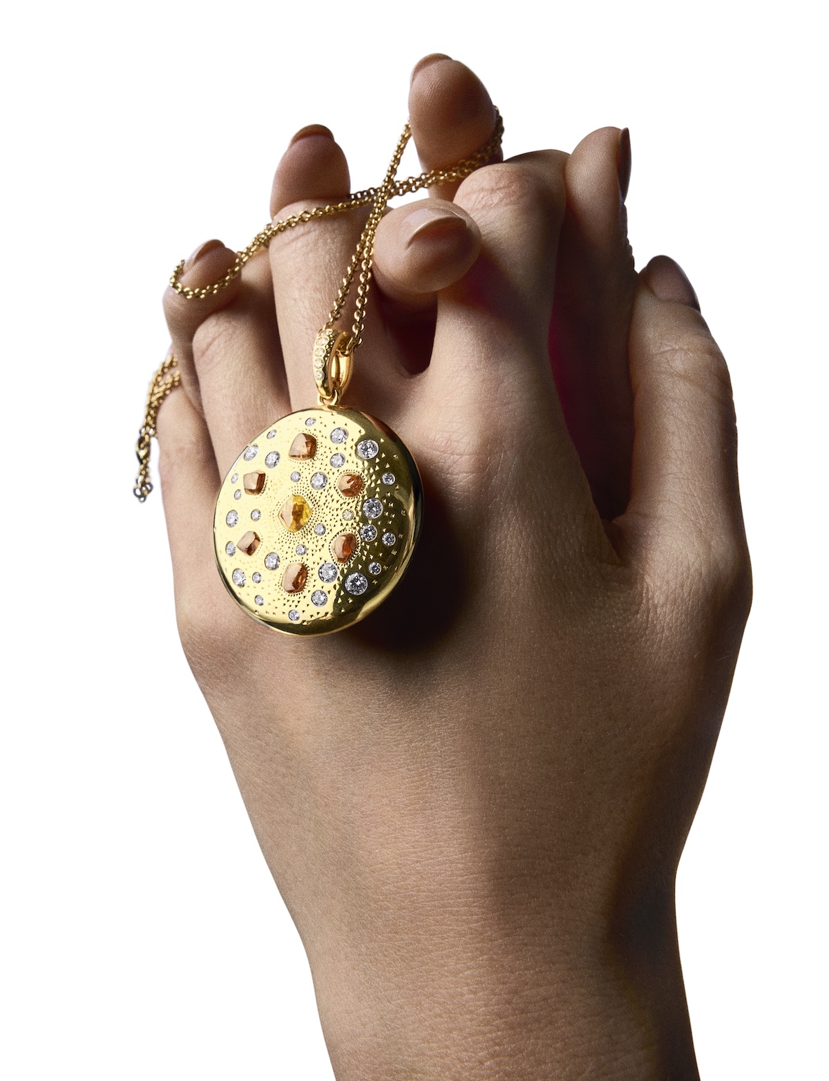 Stacey Hannant Hand Modelling Images3