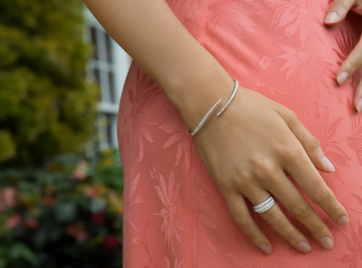 Izzy Stickland Hands14.jpg