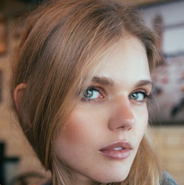 Ilona Ecott HEADSHOT