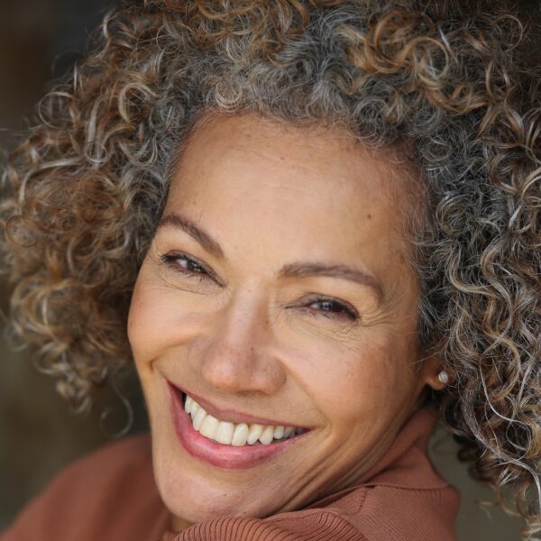 Resi Harris HEADSHOT